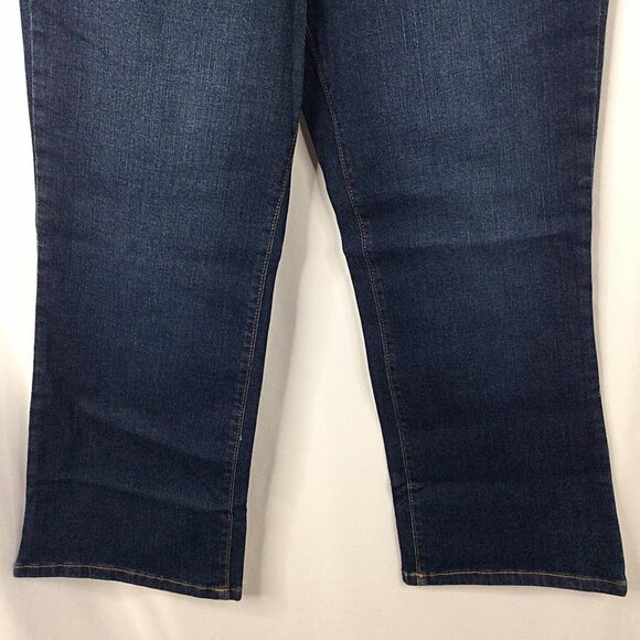 NWT Chaps Mid Rise Crop Kick Jeans Womens 10/30 Blue Dark Wash Denim Str… - Picture 5 of 9